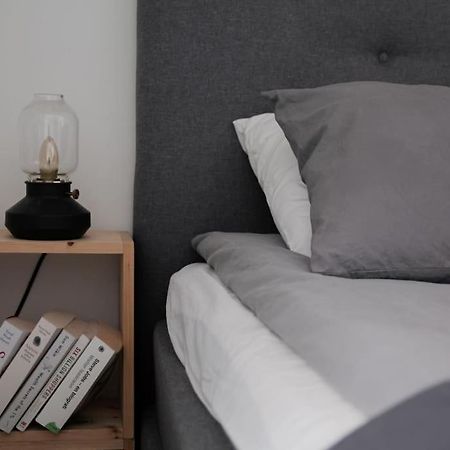 Ferienwohnung Cozy Penthouse Loft - Near The Airport Vantaa Exterior foto