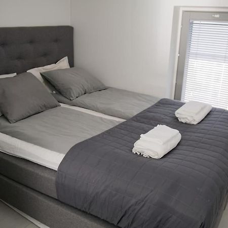 Ferienwohnung Cozy Penthouse Loft - Near The Airport Vantaa Exterior foto