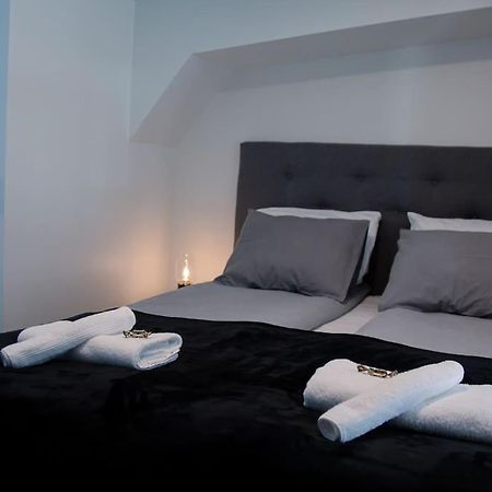 Ferienwohnung Cozy Penthouse Loft - Near The Airport Vantaa Exterior foto