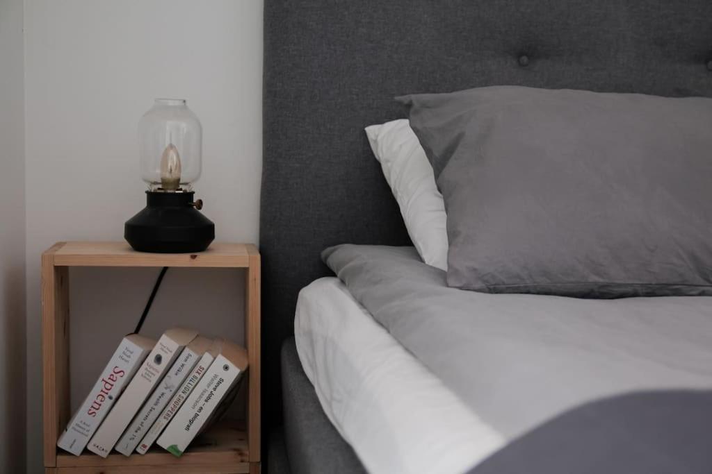 Ferienwohnung Cozy Penthouse Loft - Near The Airport Vantaa Exterior foto