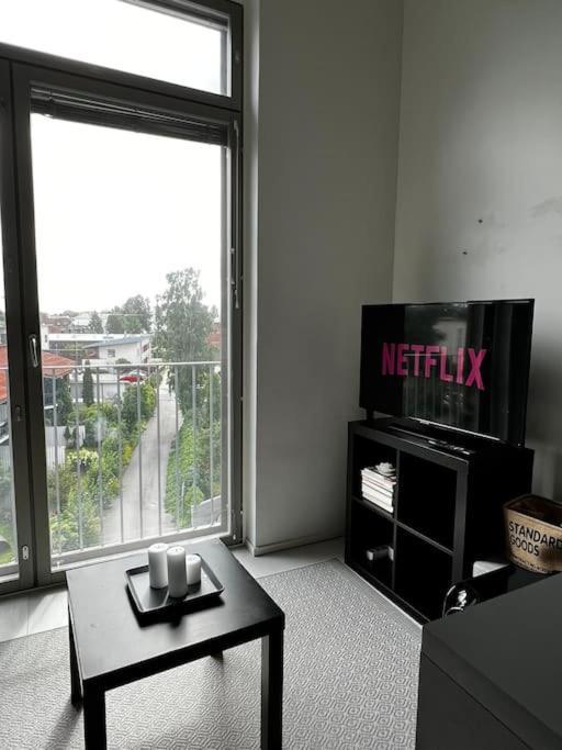 Ferienwohnung Cozy Penthouse Loft - Near The Airport Vantaa Exterior foto