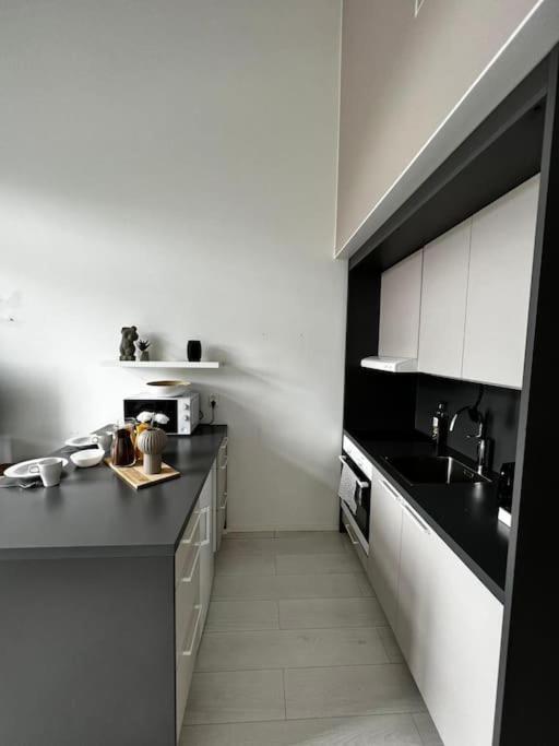 Ferienwohnung Cozy Penthouse Loft - Near The Airport Vantaa Exterior foto